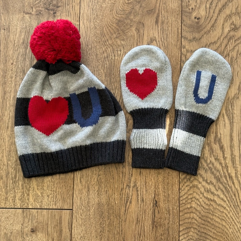 Gap Kids Love U Hat and Mittens Set - Red, Blue, Gray